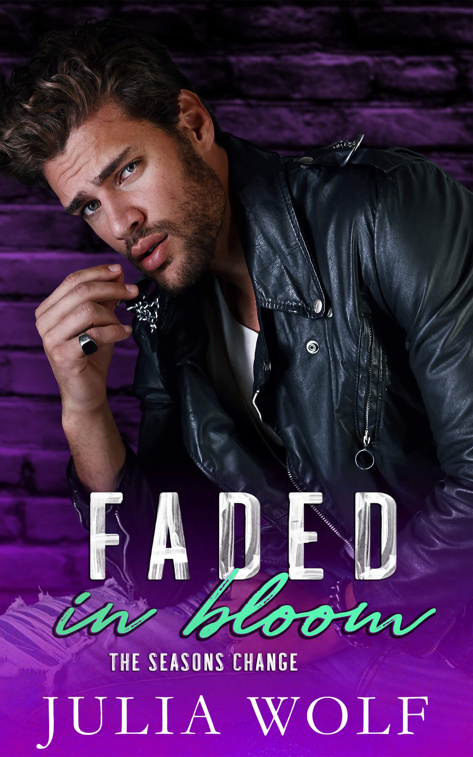 Faded in Bloom: A Rock Star Romance (The Seasons Change)