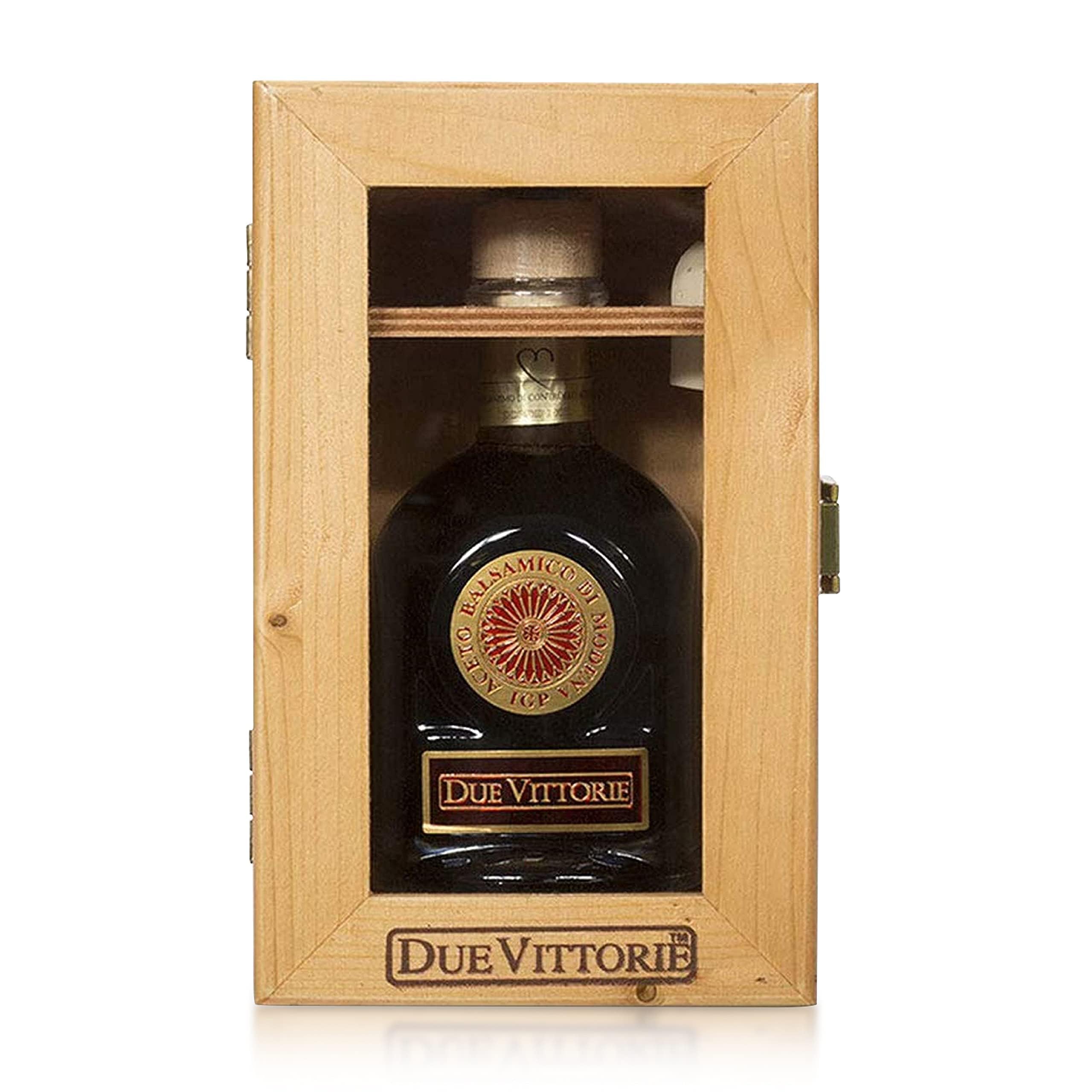 Due Vittorie Oro Gold Premium Edition Balsamic Vinegar Gift Set With Cork Pourer and Wooden Gift Box - Oak Barrel Aged Balsamic Vinegar of Modena - 8.45 fl oz