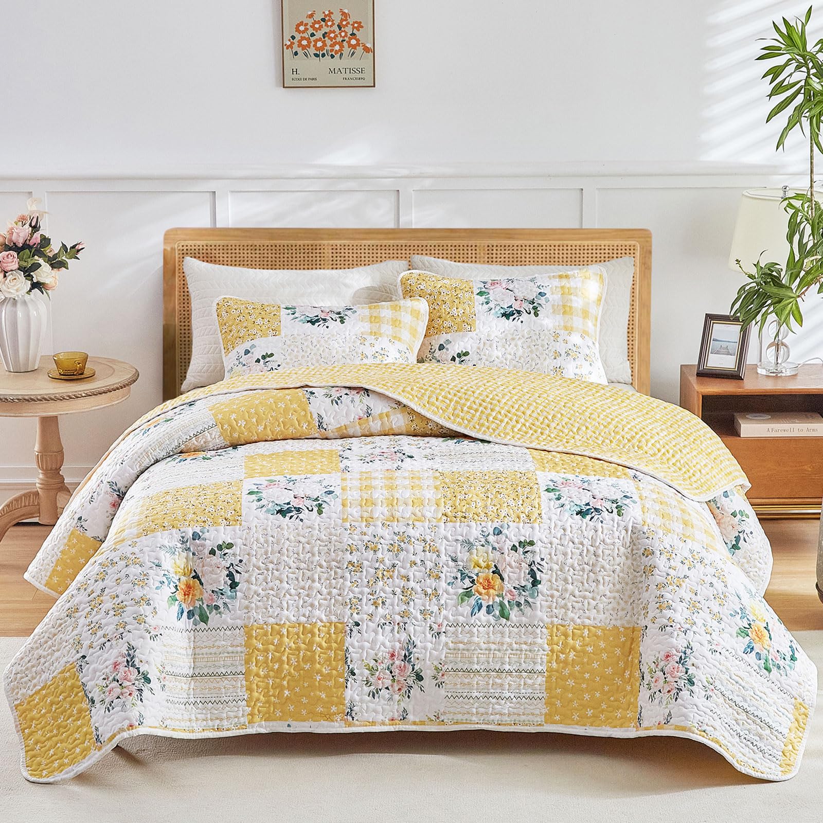 Joyreap3 Pieces Floral Quilt Set King, Patchwork Yellow n White Flowers Design, Soft n Cozy Microfiber Quilt, Bedspread Bed Cover for All Season, 1 Quilt and 2 Pillow Shams- 102x90 inches