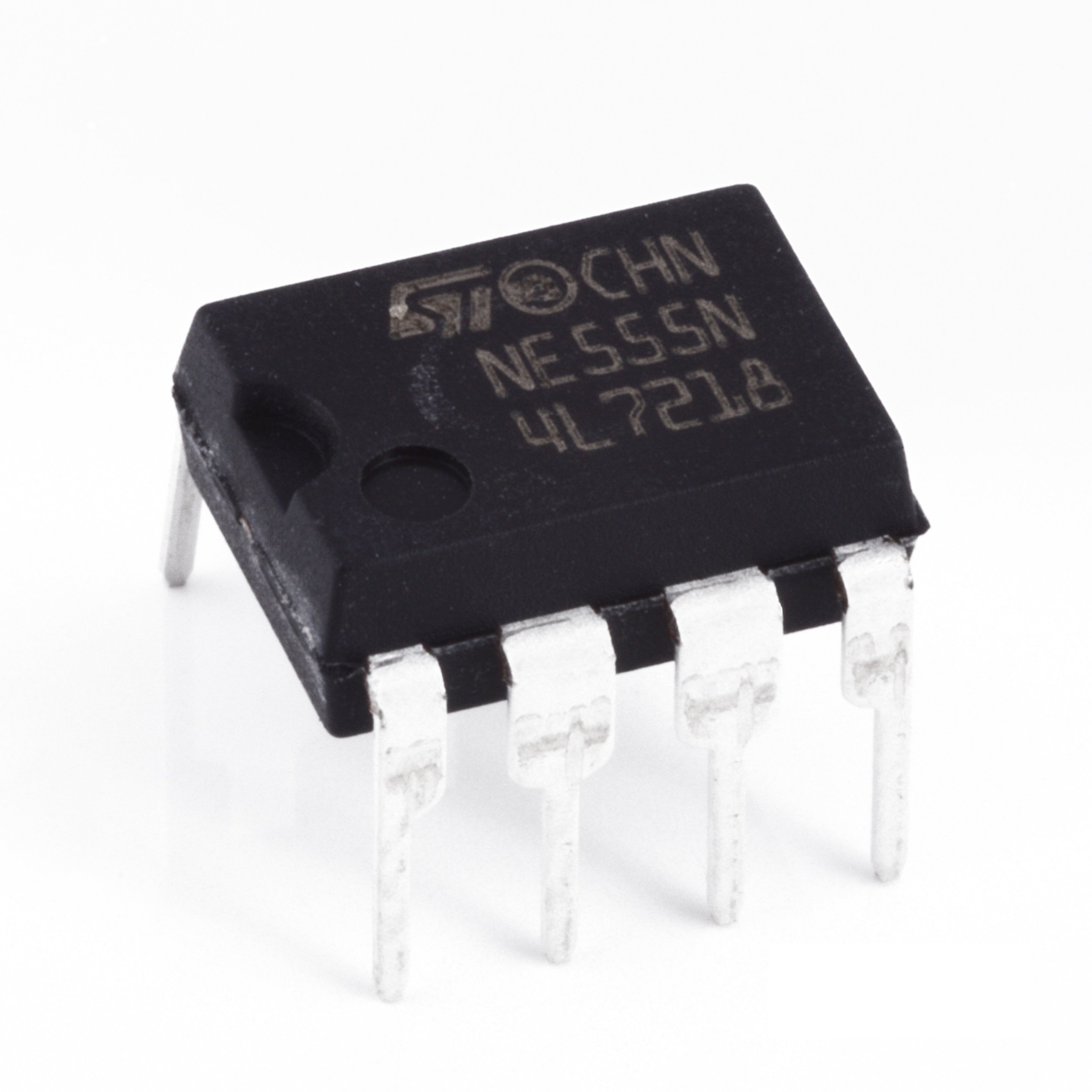 Invento 5x NE555 IC Single Bipolar Astable/Monostable Timer 555 IC