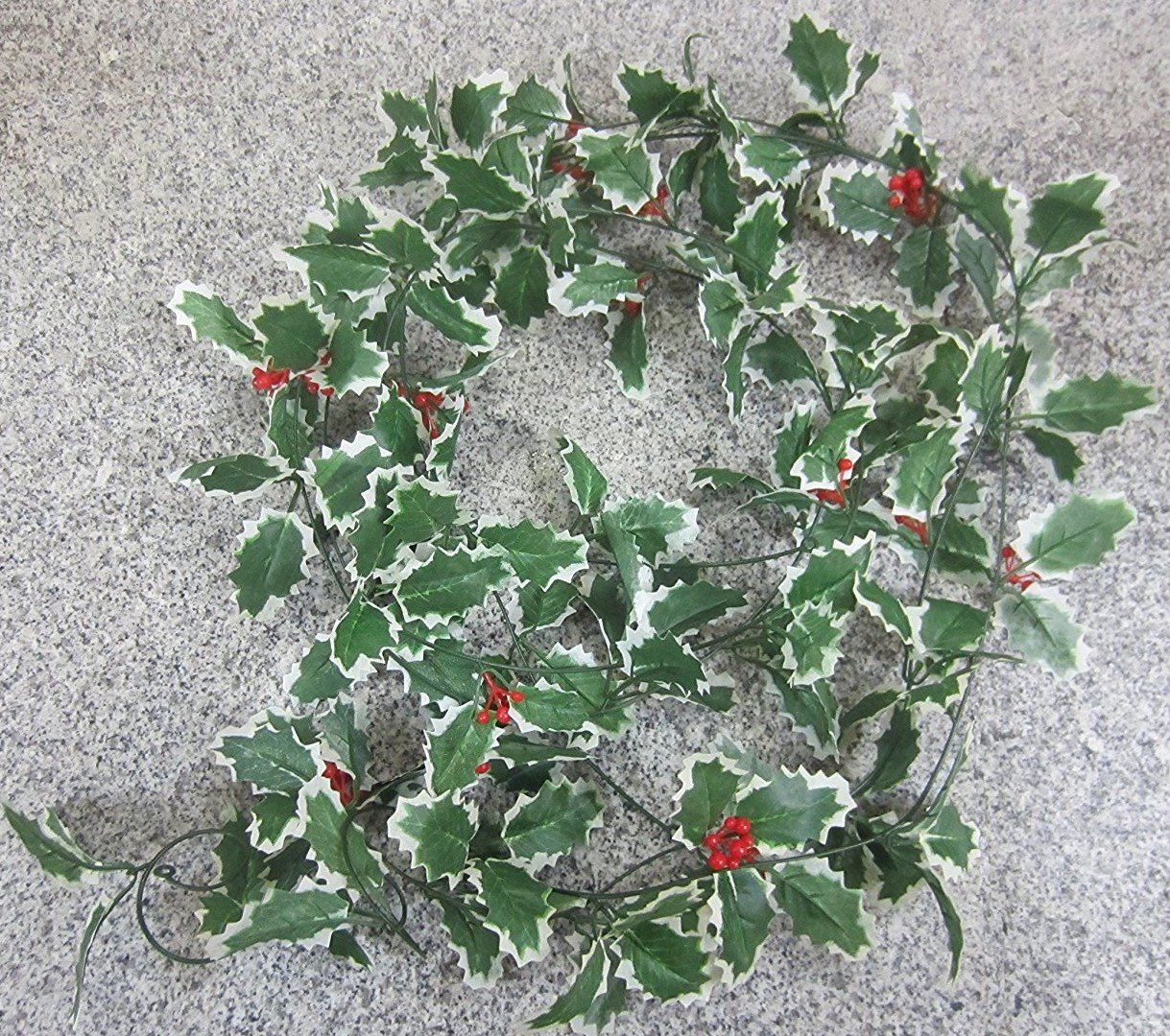 Best Artificial 7ft 210cm Christmas Holly Ivy Leaf Garland String with Berries Xmas