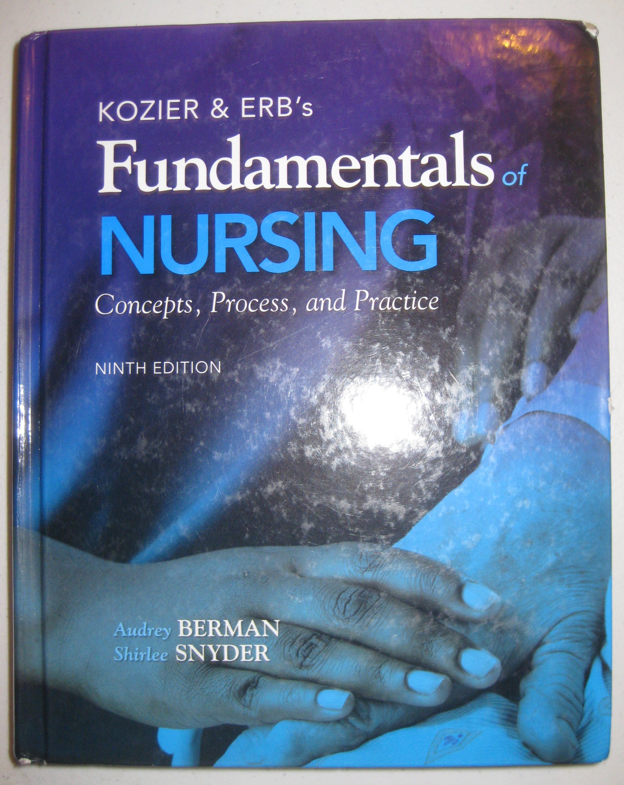 Kozier & Erb's Fundamentals of Nursing Hardcover – 27 Dec. 2010