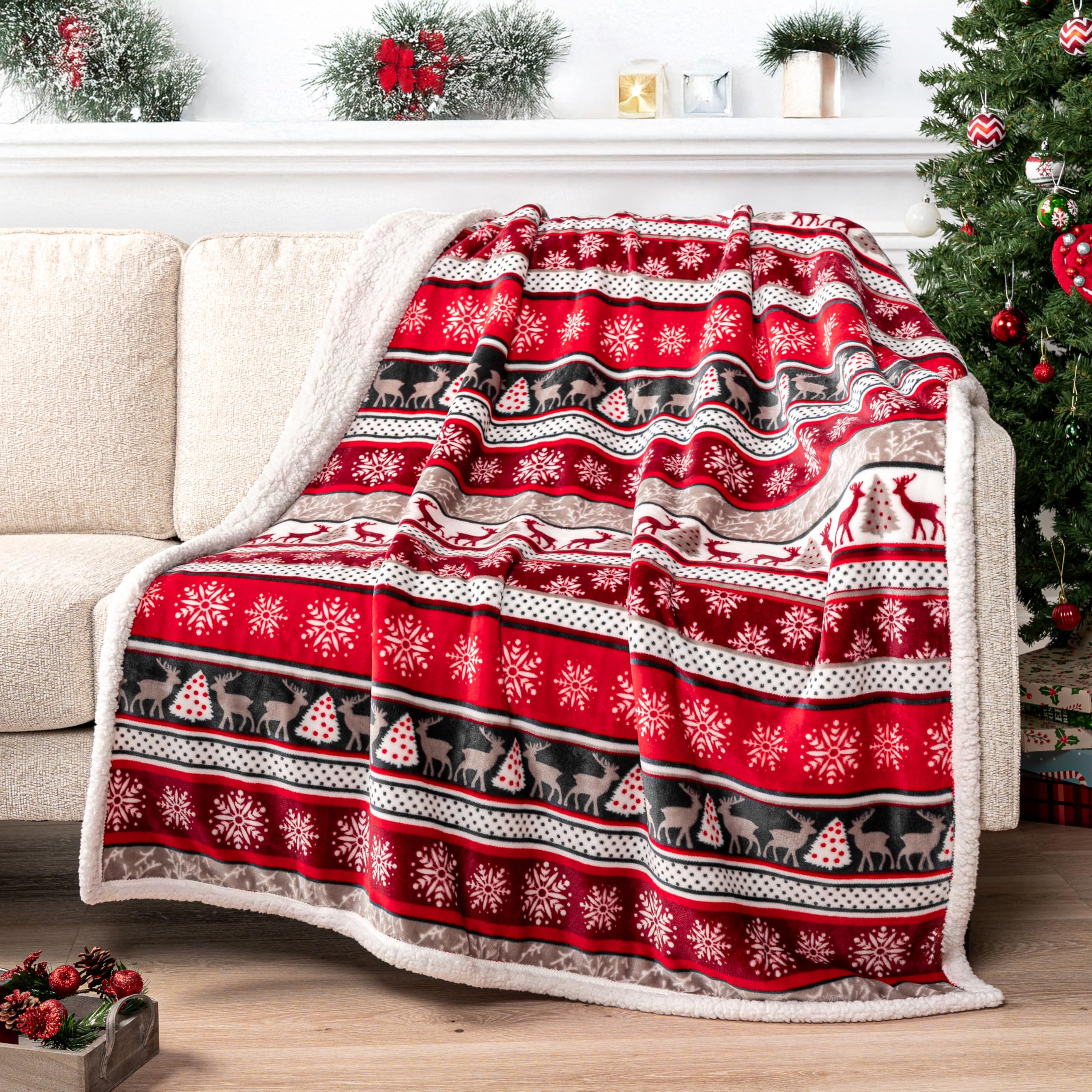 PAVILIA Premium Christmas Sherpa Throw Blanket Christmas Decoration Reindeers, Fleece, Plush, Warm, Cosy Reversible Microfiber Holiday Blanket 50 x 60