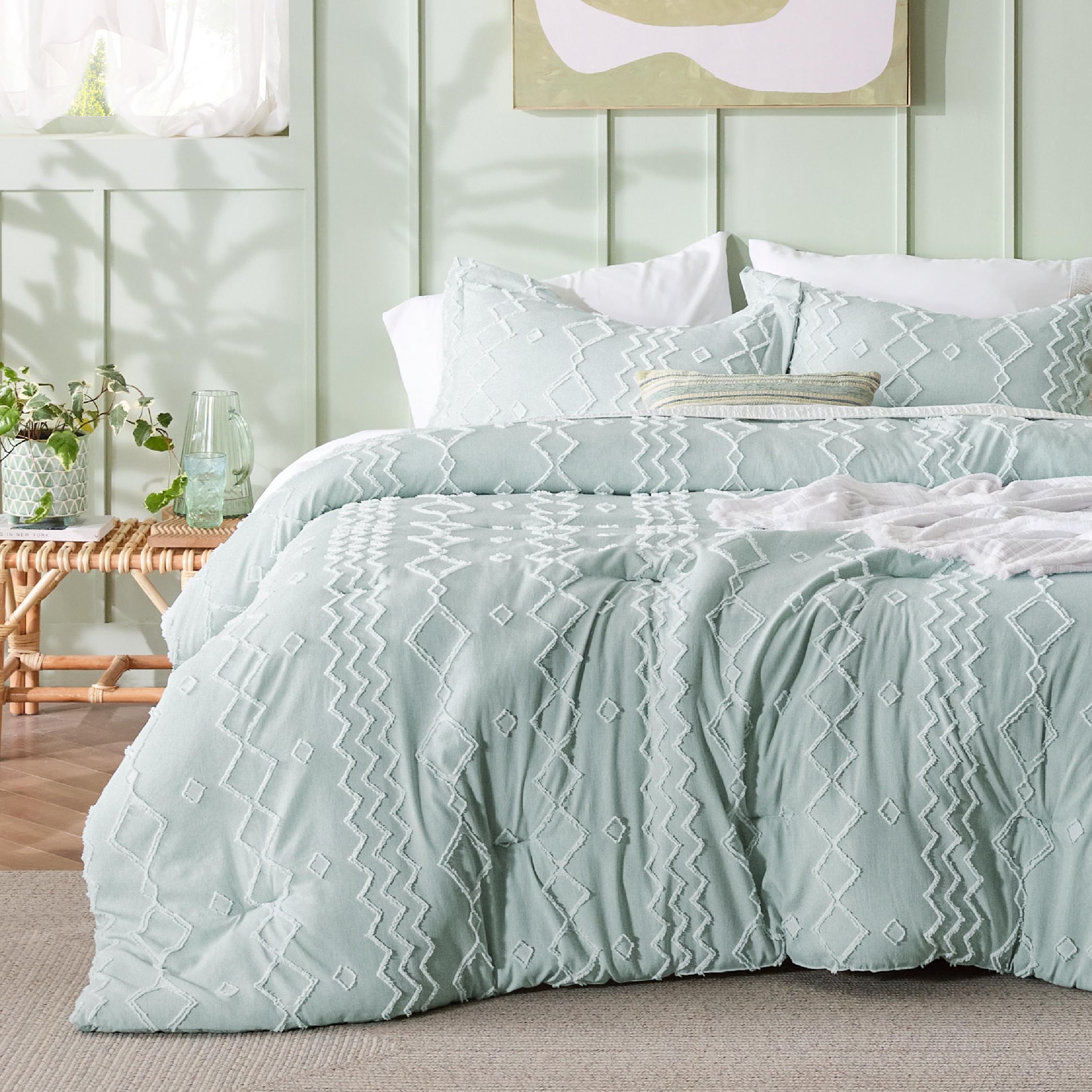 Bedsure Boho Tufted Comforter Set King - Sage Green Cationic Dyeing Bedding Comforter Set, 3 Pieces Farmhouse Shabby Chic Embroidery Bed Set, Geometric Pattern Comforter for All Seasons