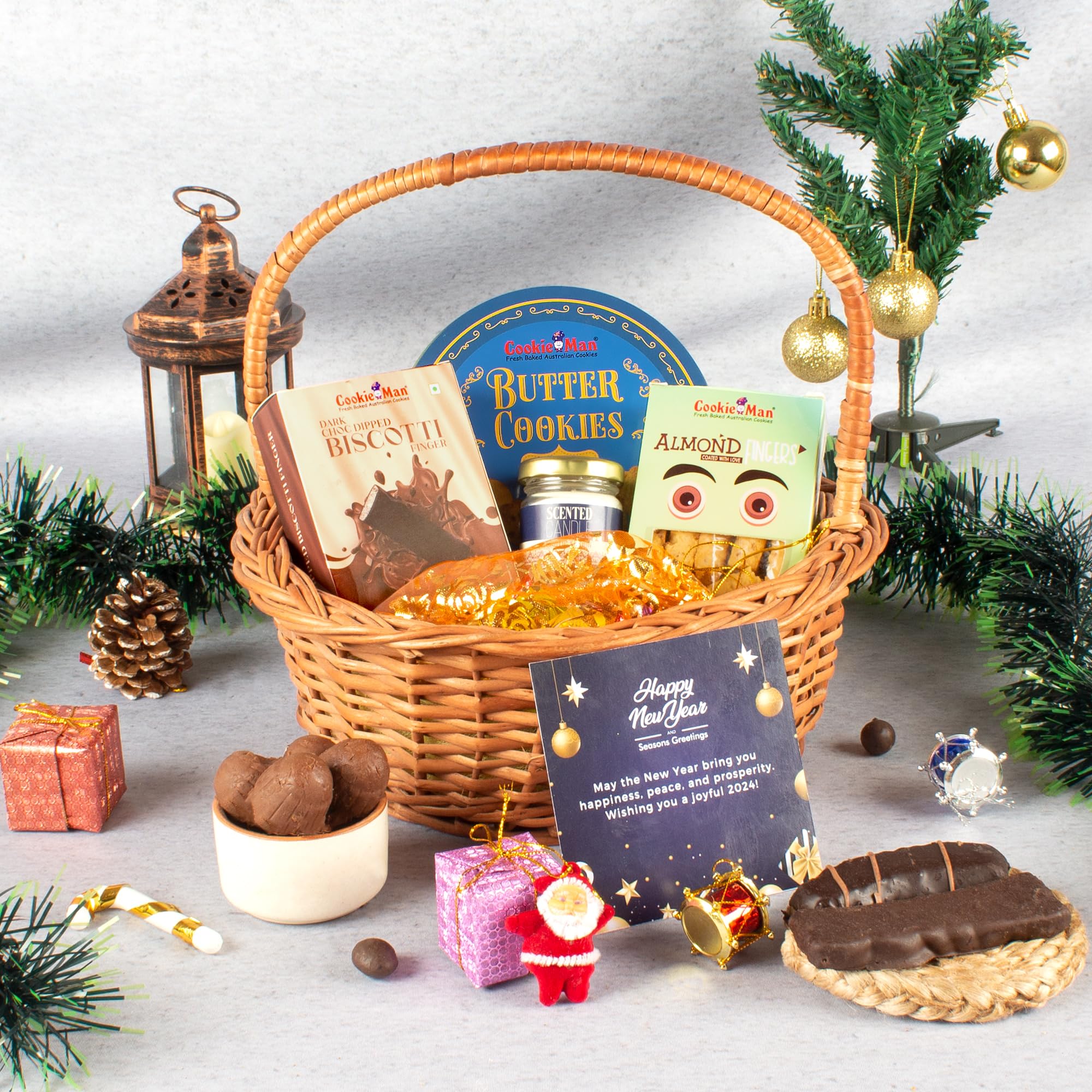 CookieMan Gourmet Season Greetings & New Year Gift Basket, 460g | Danish Butter Cookies, Almond & Biscotti Fingers, Twisty Chocolates, Scented Candle & Greeting Card | Premium Gift Hamper