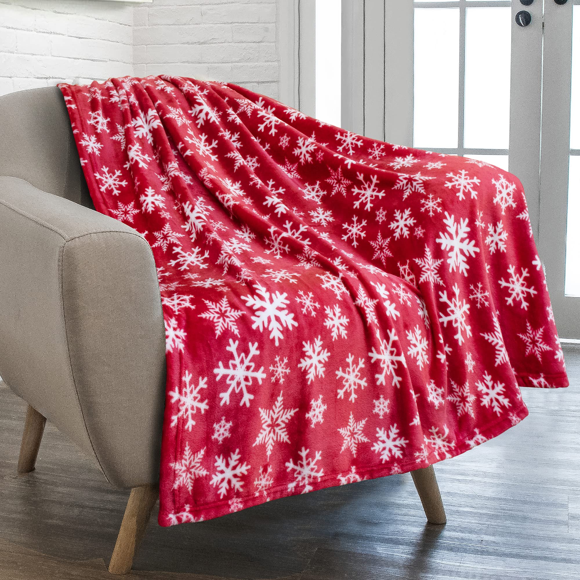 PAVILIA Christmas Throw Blanket | Red Snowflake Christmas Fleece Blanket | Soft, Plush, Warm Winter Cabin Throw, 50x60 (Red/White Snowflake)