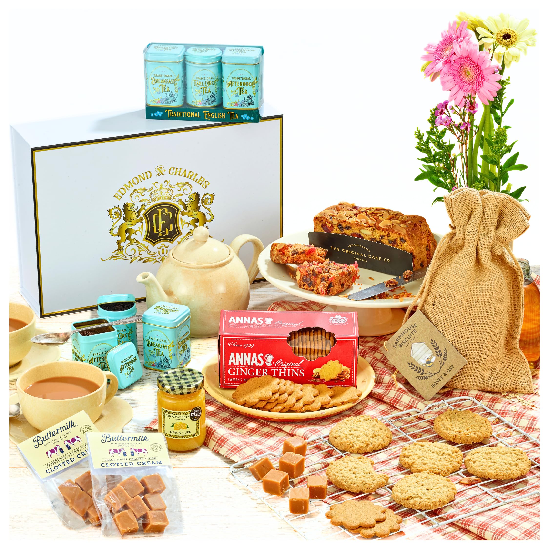 Edmond & Charles Luxury Afternoon Tea & Food Hamper for 2 – Featuring a Selection of British Tea, Fruit Cake, Lemon Curd, Clotted Cream Fudge & Gourmet Biscuits, Christmas Hampers & Gourmet Gifts