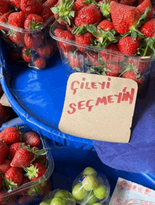 a sign that says fileyi sec metin on it