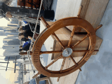 a steering wheel that says windy on it