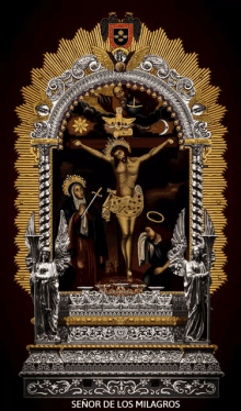 a picture of jesus on the cross with the words " señor de los milagros " on the bottom