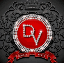 a dolce vita logo with a crown and diamonds