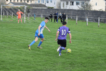 a soccer player with the number 10 on his jersey