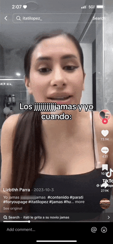 a woman 's face is shown on a phone screen with the words los jijijijijamas y yo cuando written on it