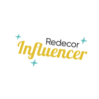 a logo for redecor influencer with stars around it