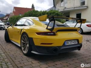 Photo of Porsche 911 GT2 RS 991