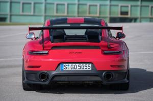 Photo of Porsche 911 GT2 RS 991