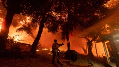 'Hellish' scene unfolds as wildfire races toward California mountain community