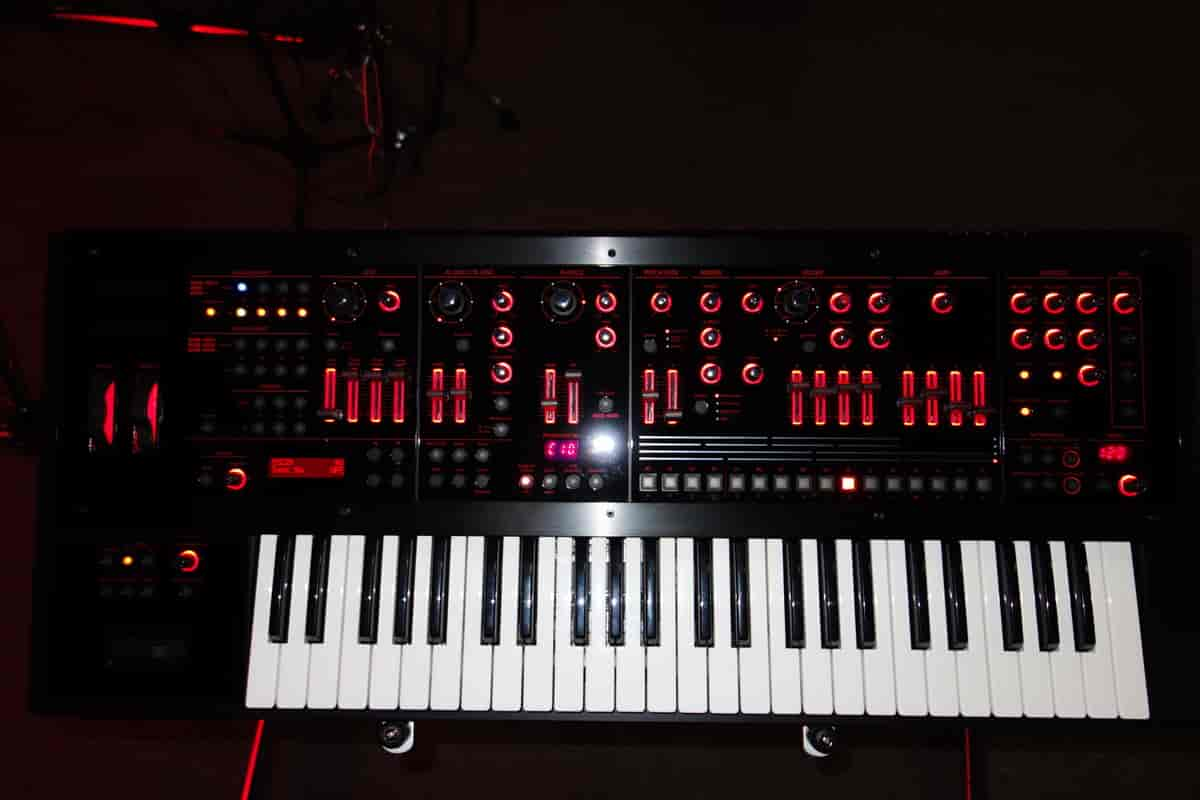 Synthesizer