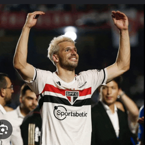 a soccer player wearing a jersey that says sportsbetic on it