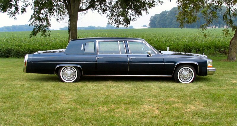 Cadillac Fleetwood Limo #9