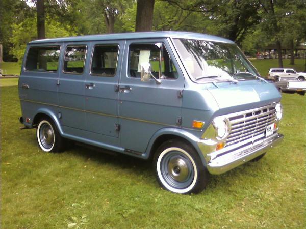 Ford E100