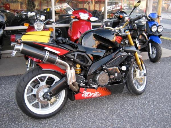 Aprilia Tuono Racer 1000