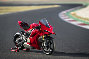New Ducati Panigale V4: wonder engineered