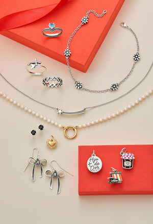 James Avery's New Christmas Collection is Here Including the Newest Whataburger® Charm