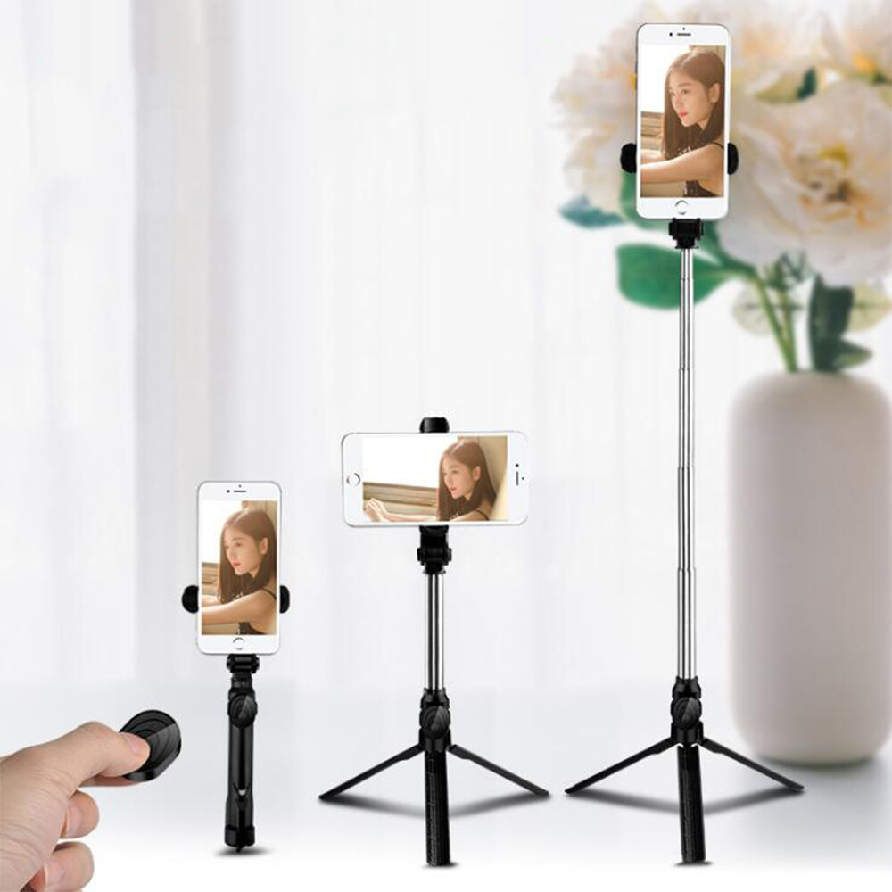 บลูทูธขนาดเล็ก Selfie Stick รีโมทคอนโทรลแบบพกพาขาตั้งอเนกประสงค์ Monopod Selfie Stick พร้อม Bluetooth เลนส์ติดกล้องโทรศัพท์มือถือ