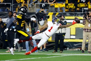 Malik Nabers drops a pass during the Giants' loss to the Steelers on Oct. 28, 2024. 