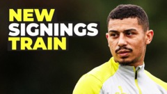 Andre, Sam Johnstone and Carlos Forbs train ahead of Toon test! | Wolves first-team training