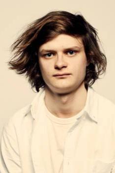 Charlie Tahan