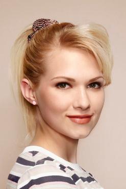 Claudia Lee