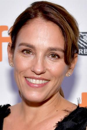 Amy Jo Johnson