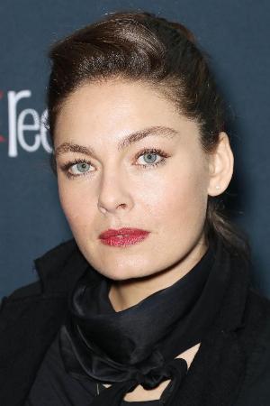 Alexa Davalos