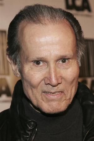 Henry Silva