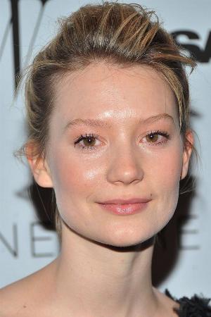 Mia Wasikowska