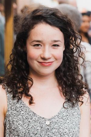 Sarah Steele