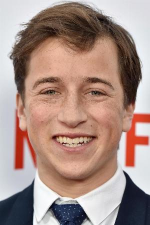 Skyler Gisondo