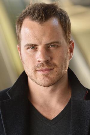 Robert Kazinsky