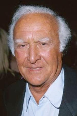 Robert Loggia