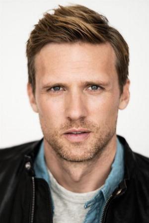 Teddy Sears