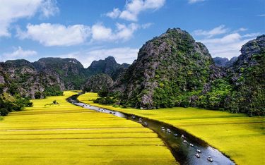 Mê mẩn quên lối về với các địa điểm du lịch Ninh Bình nổi tiếng