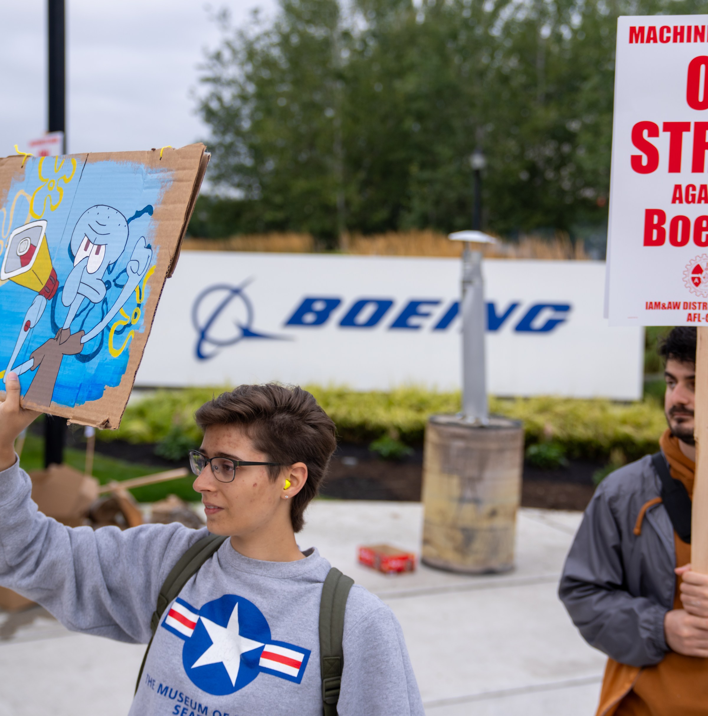 Why 33,000 Boeing workers are on strike