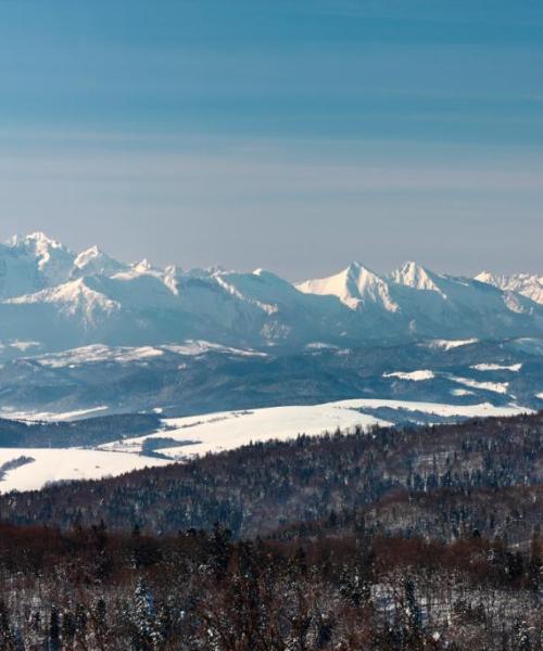 Uma linda vista de: Nowy Targ