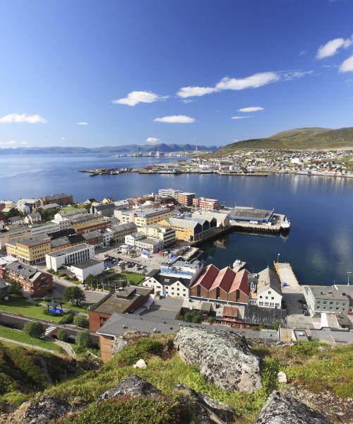 Piękny widok na miasto Hammerfest