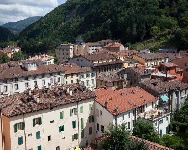 Bagni della Porretta şehrinden güzel bir manzara