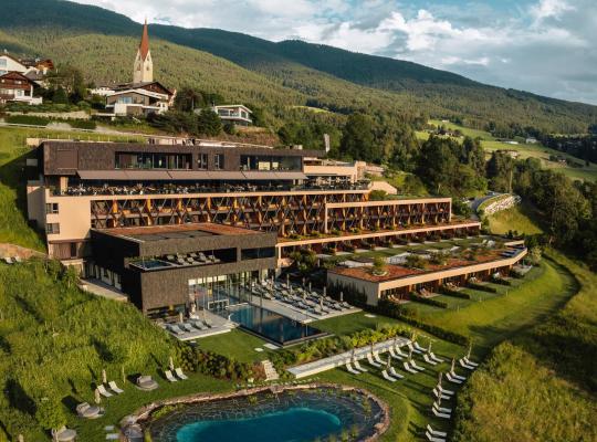 Santre dolomythic home, hotel in Brixen