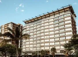 Belaire Suites Hotel, hotelli kohteessa Durban