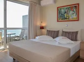 Scorpios Sea Side Hotel، فندق في بيرايوس